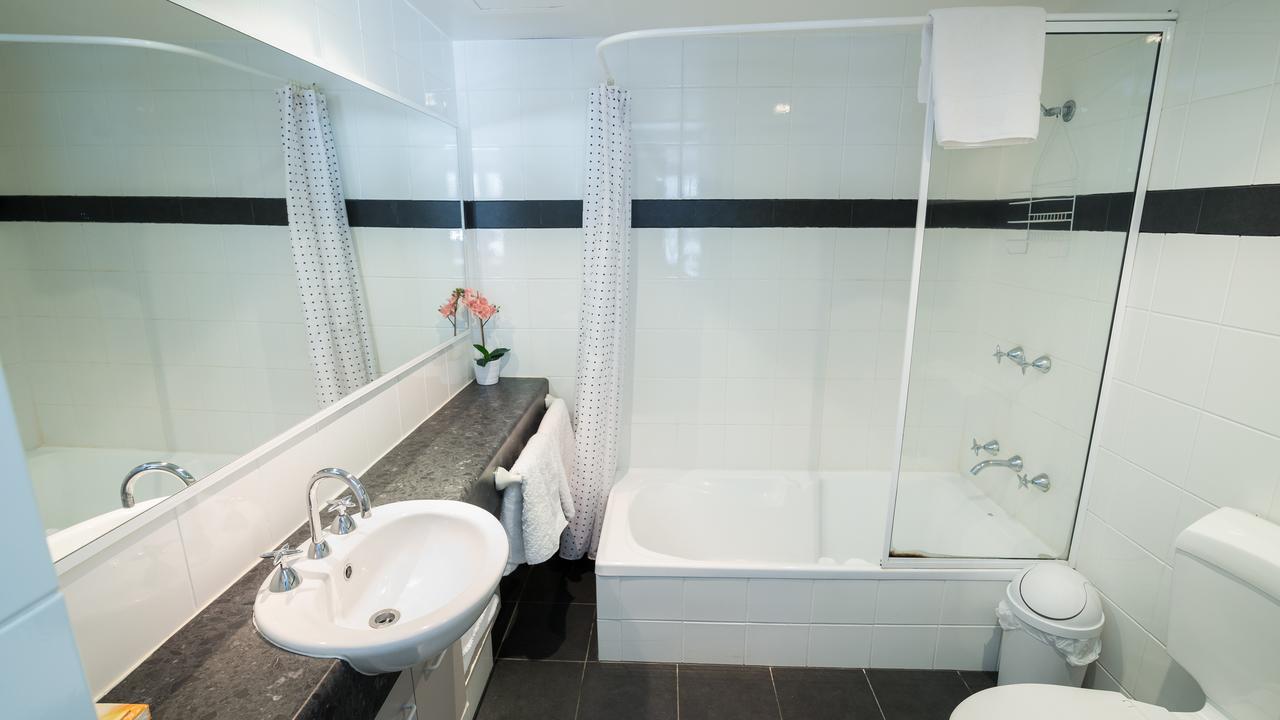 Dowler Apartments Subiaco Пърт Стая снимка