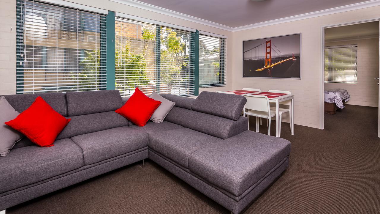 Dowler Apartments Subiaco Пърт Екстериор снимка